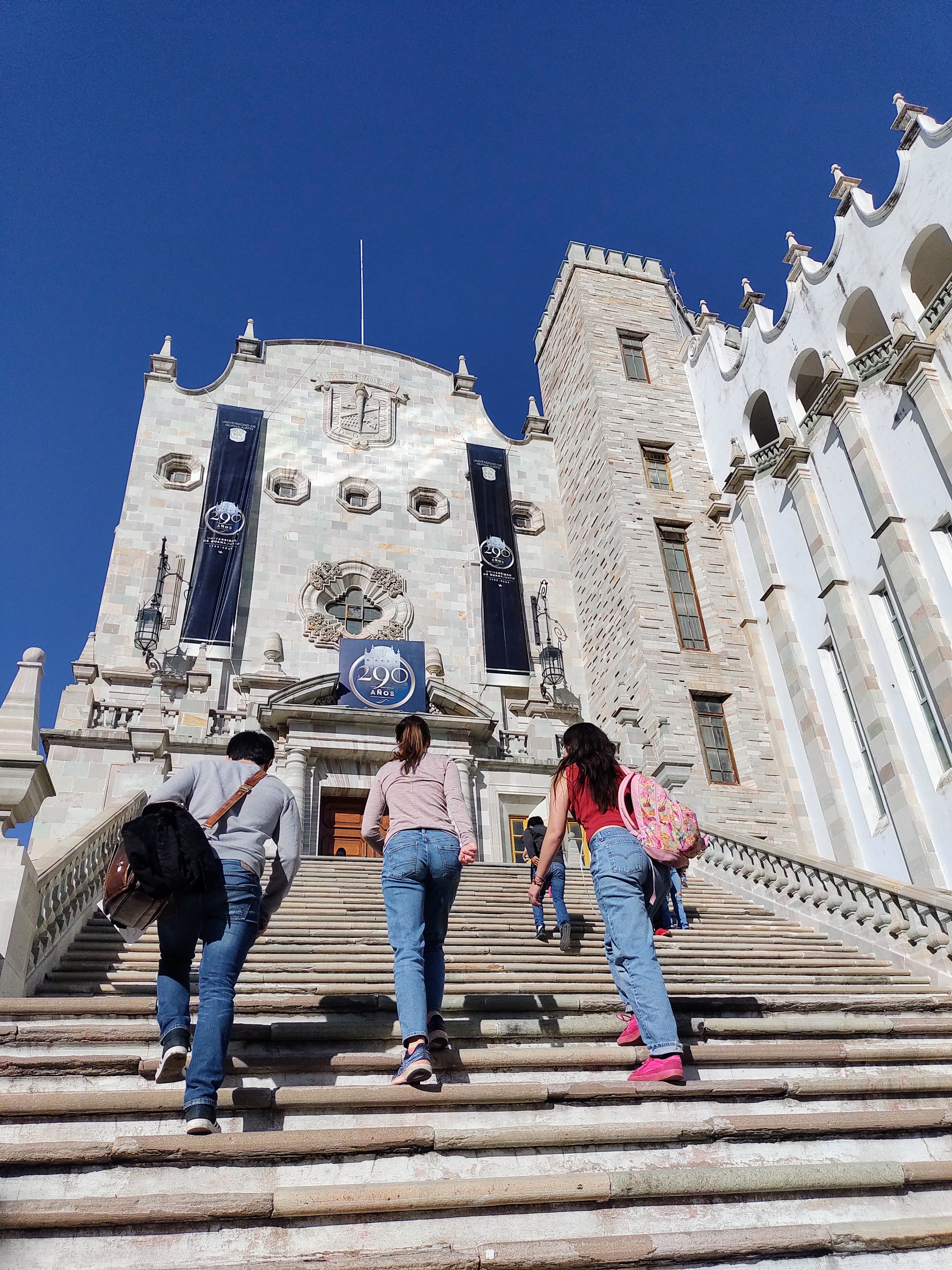 Participants during a walk through the city of Guanajuato, looking for new perspectives